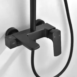 Colonne Bain Douche One Noire -Produits De Salle De Bain Soldes 2024 25179 mitigeur douche baignoire noir